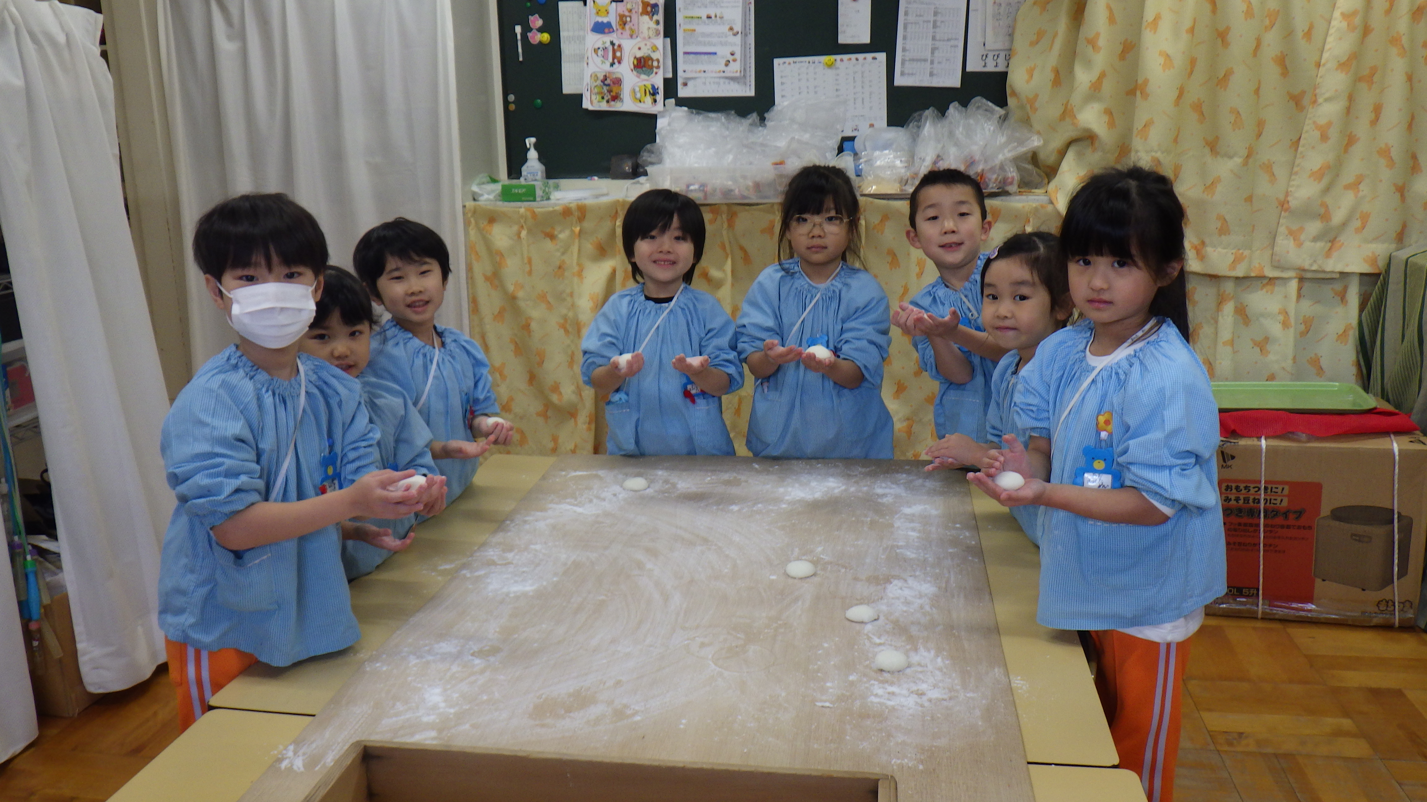 「おもちつくる会」開催